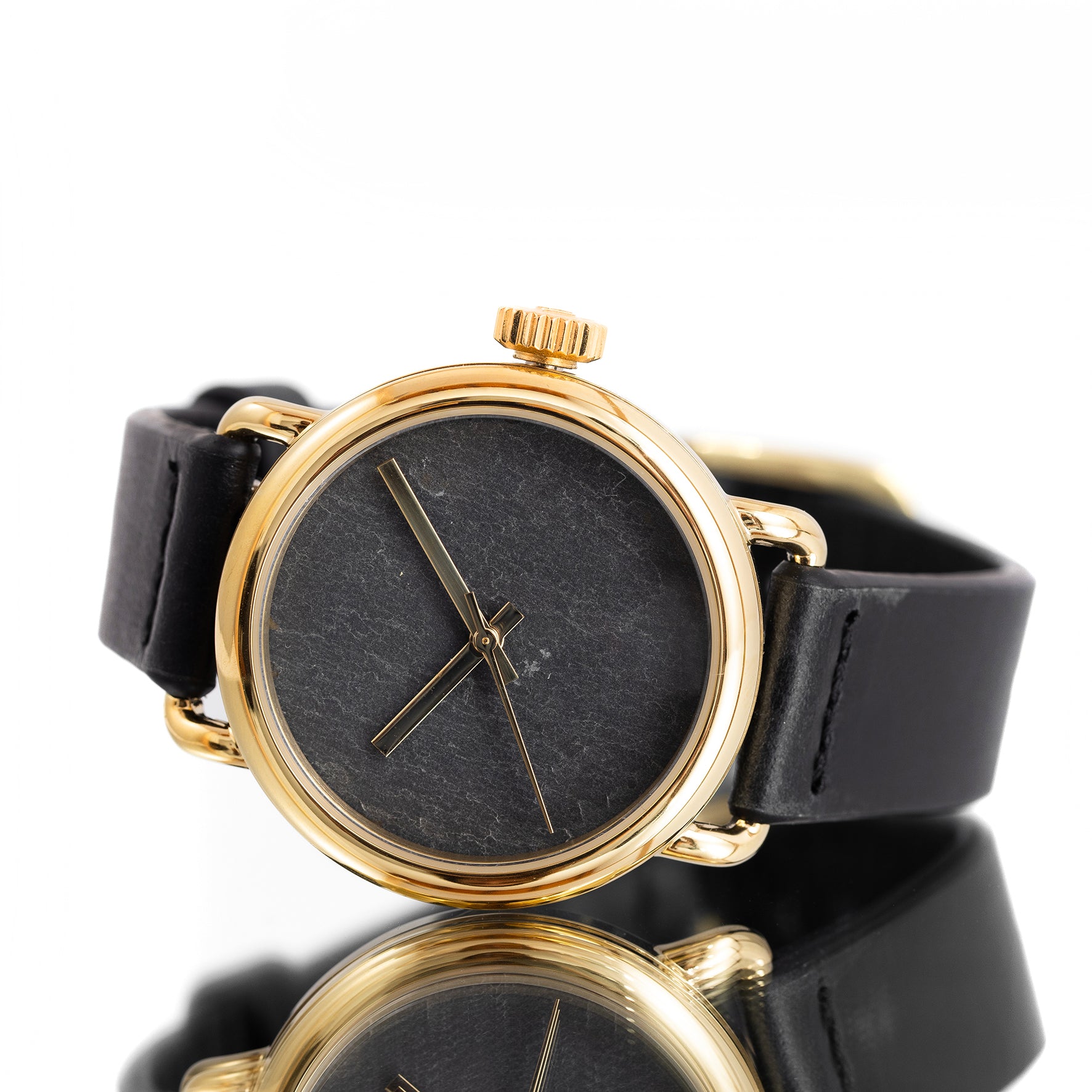 ROUND WATCH 02 GOLD STONE BLACK