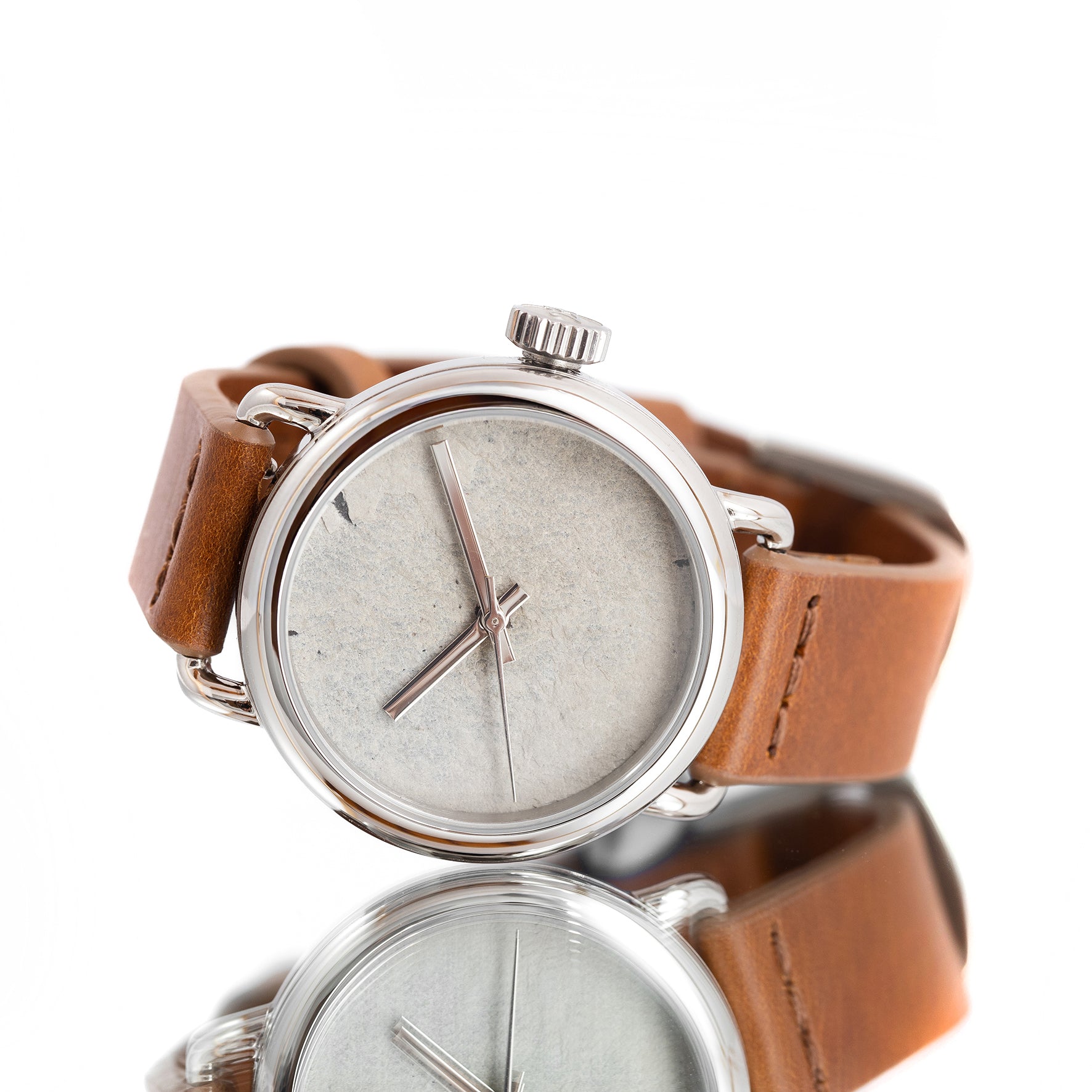 ROUND WATCH 02 SILVER STONE BROWN