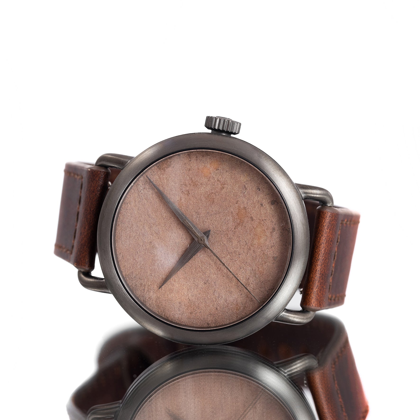 ROUND WATCH 01 GUN STONE CHOCOLATE