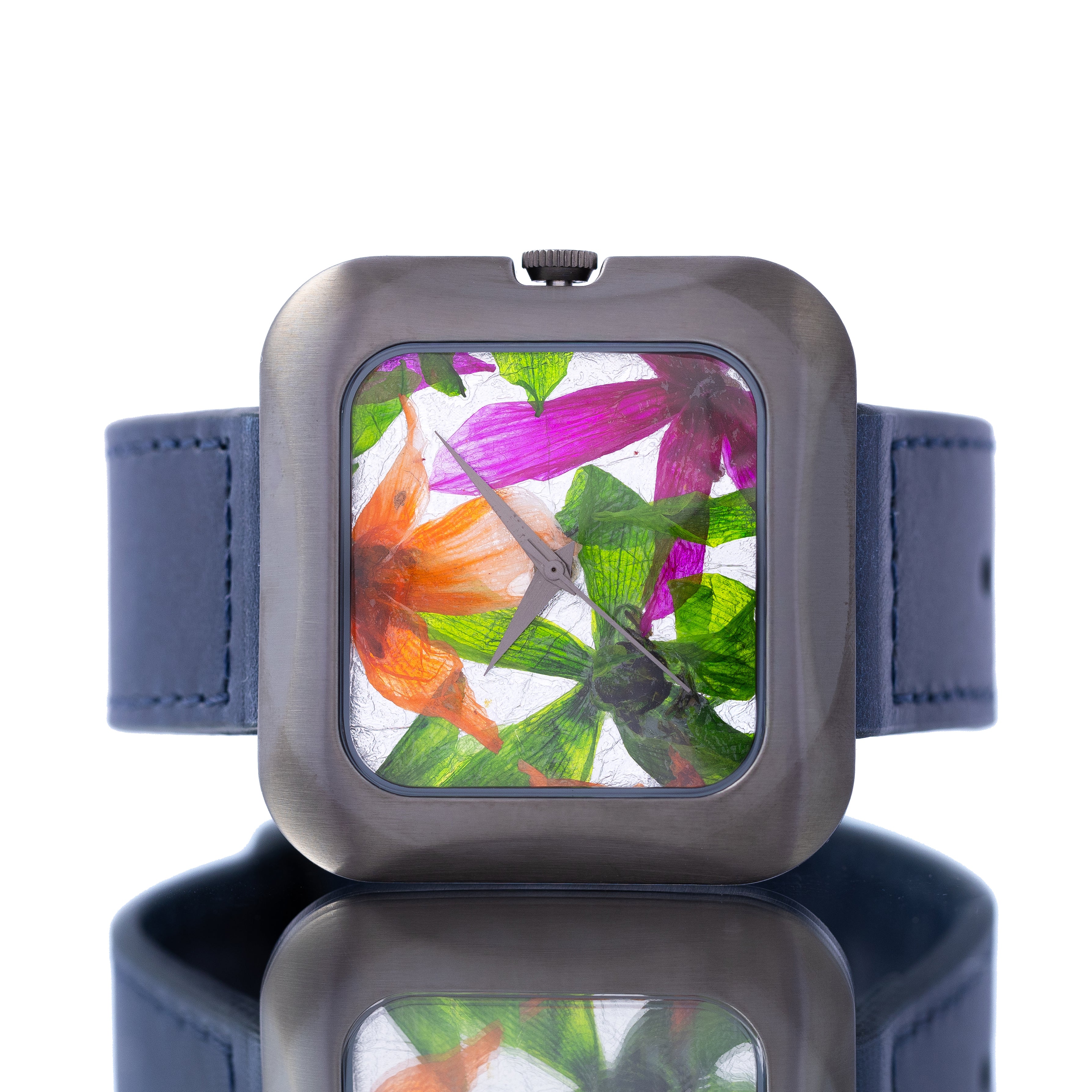 THE 15TH MOMENT GUN MULTICOLOR FLOWERS NAVY